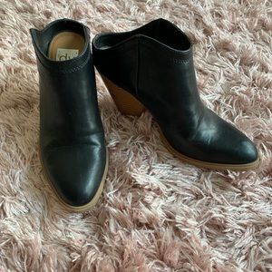 **SOLD** Western-inspired Vegan Leather Booties